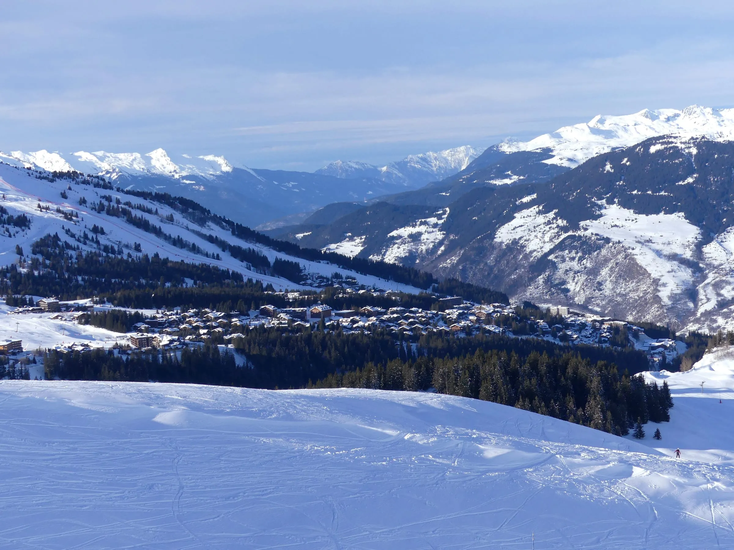 Courchevel seen from the east in winter