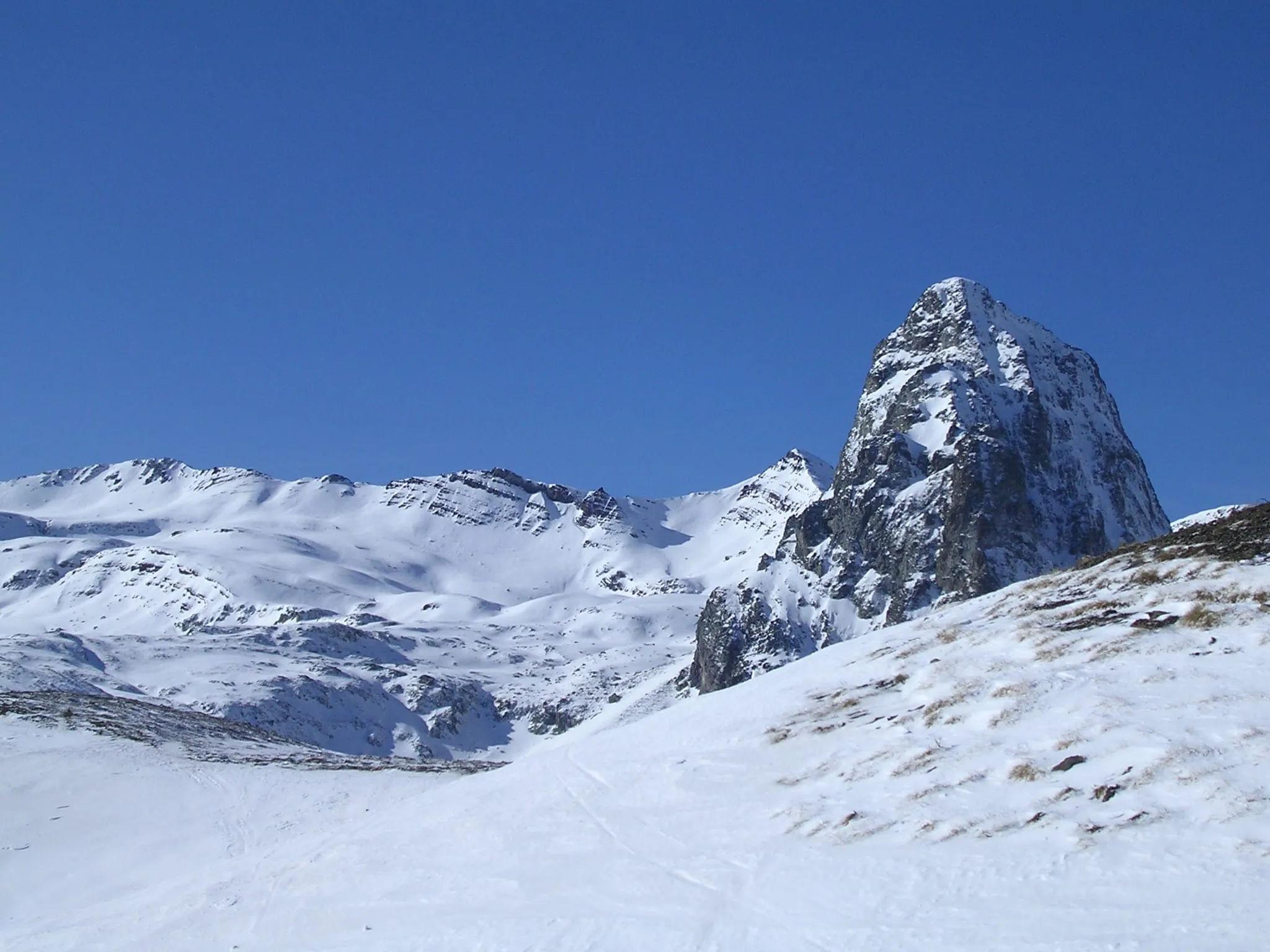 Snow-covered Pico Anayet above the Formigal ski area