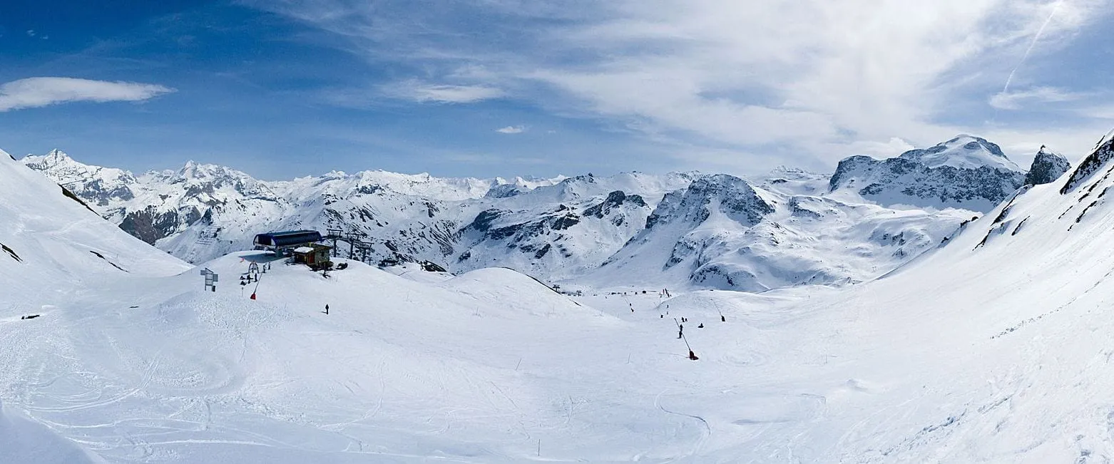 Snowy slopes in the Espace Killy, the ski area shared by Val d’Isère and Tignes