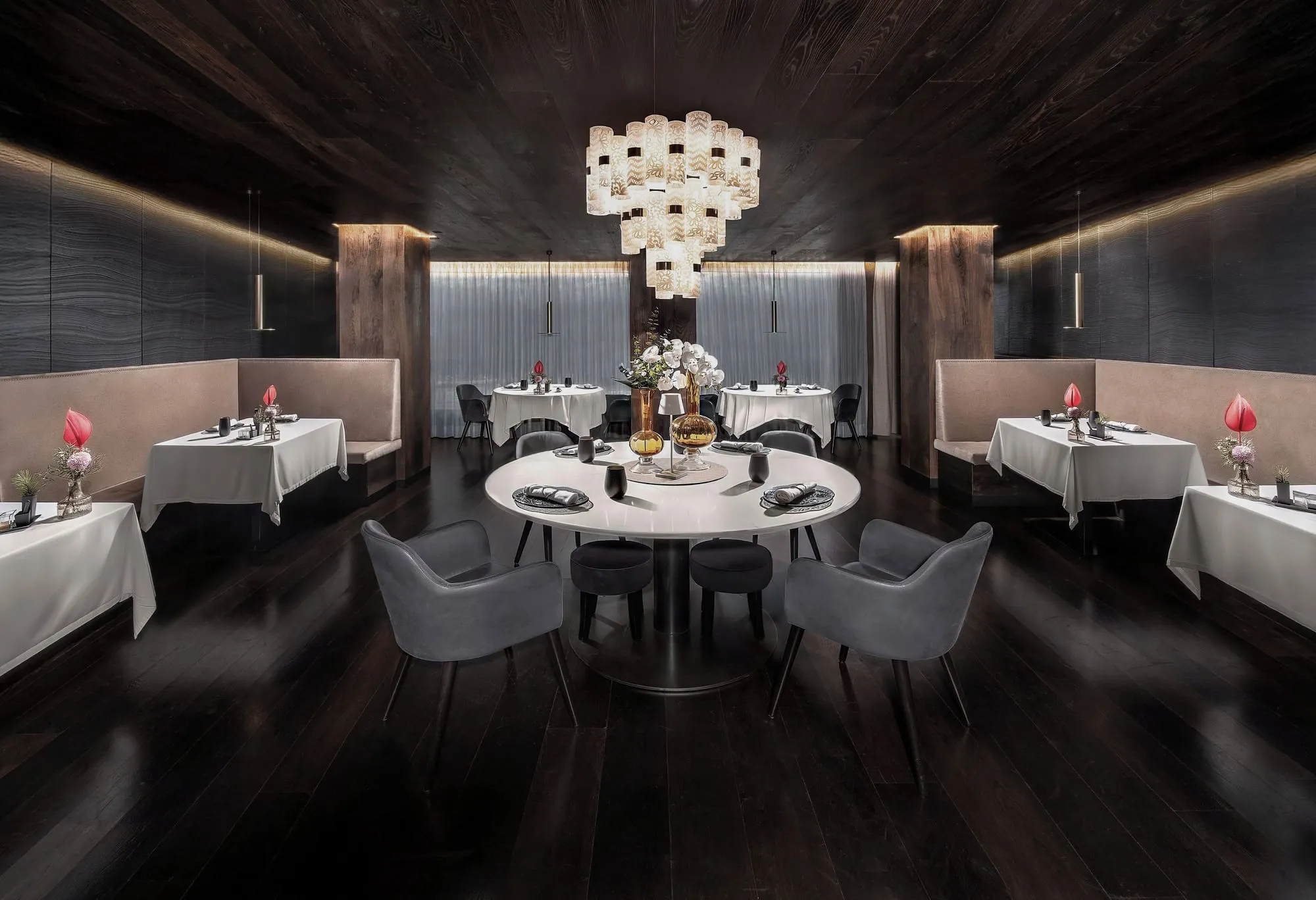 Alpenroyal Grand Hotel: the dining room